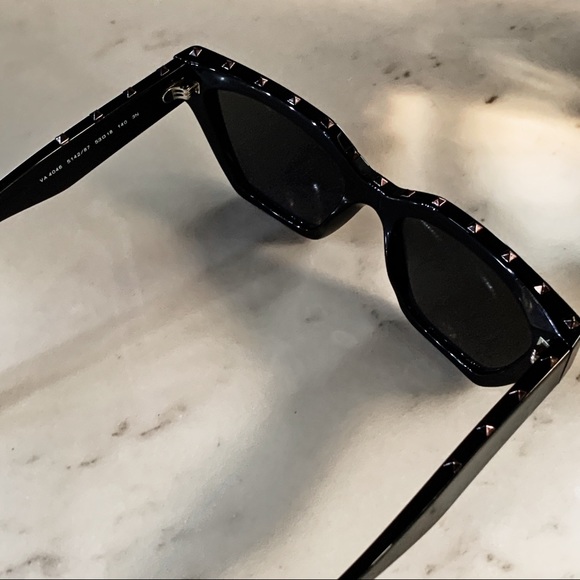 *SOLD* Valentino Rockstud Acetate Sunglasses - Picture 13 of 15